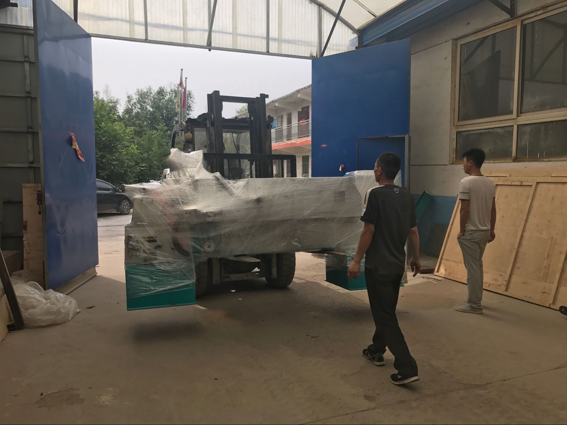 木工車床準備發(fā)貨！